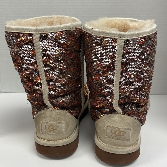 UGG Australia Classic Short (Champagne/Brown) Sparkle Boots - Picture 4 of 4